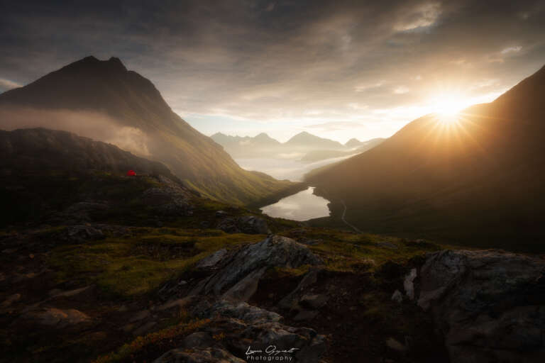Ein Landschaftsfoto aus Norwegen von Laura Oppelt - Die Fotografin aus Bayern liebt den hohen Norden - Sie gehört zur Fotografengruppe Heimatlichter und bietet ihre Fotos auf Heimatfotos.de an